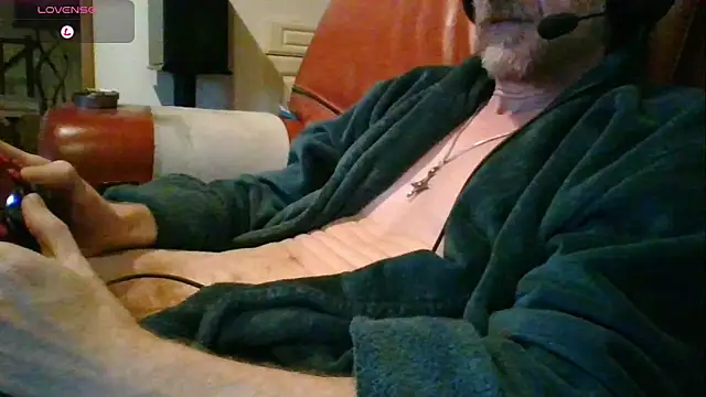 Snapshot of Vrenico-SC chatting on September 27, 2025, 10:49 pm Vrenico-SC online show from September 27, 2025, 10:49 pm