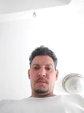Snapshot of ARTANIS20 chatting on October 18, 2025, 10:39 am ARTANIS20 online show from October 18, 2025, 10:39 am