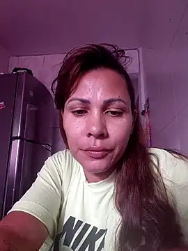 Snapshot of dyjaA chatting on April 22, 2026, 10:33 am dyjaA online show from April 22, 2026, 10:33 am