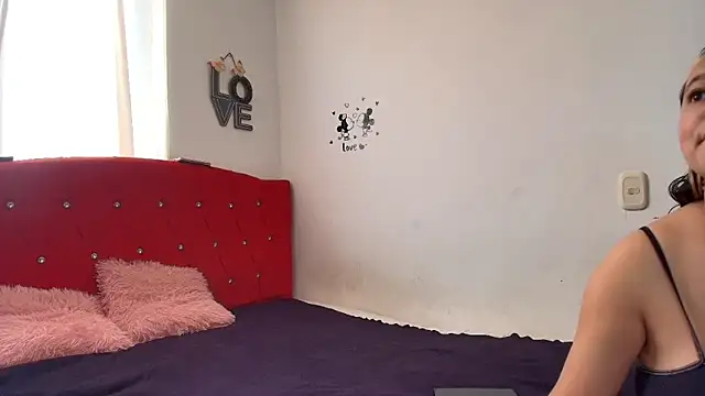 Husbands Horny online show from February 6, 2026, 1:29 pm