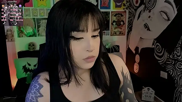 Yuhwan  online show from October 23, 2025, 9:02 pm