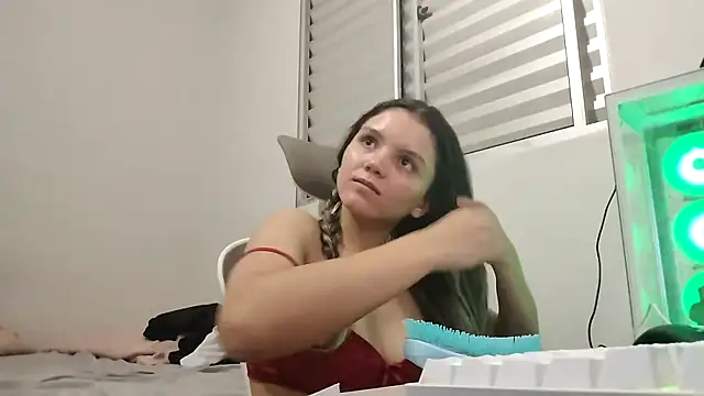 Snapshot of isabelly08ty chatting on November 5, 2025, 2:58 am isabelly08ty online show from November 5, 2025, 2:58 am