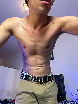 Snapshot of santiago_cutex chatting on February 3, 2026, 7:24 am santiago cutex online show from February 3, 2026, 7:24 am