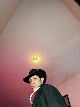 Snapshot of santiago_cutex chatting on February 26, 2026, 4:07 pm santiago cutex online show from February 26, 2026, 4:07 pm