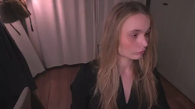 lisa schiele online show from March 17, 2026, 8:23 pm