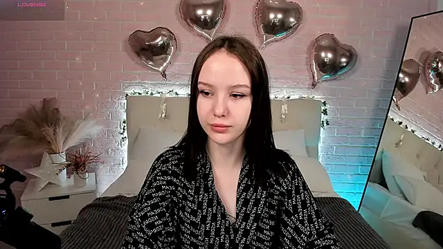 MarySparkle online show from November 12, 2025, 3:54 am