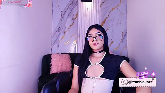 Snapshot of Mhiaa_Sweet chatting on May 23, 2026, 12:15 pm Mhiaa Sweet online show from May 23, 2026, 12:15 pm