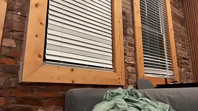 zahrabliss online show from January 17, 2026, 12:37 am