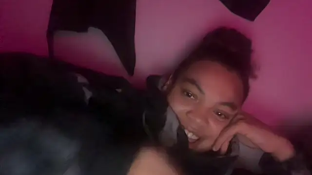 Snapshot of zahrabliss chatting on October 4, 2025, 1:40 am zahrabliss online show from October 4, 2025, 1:40 am