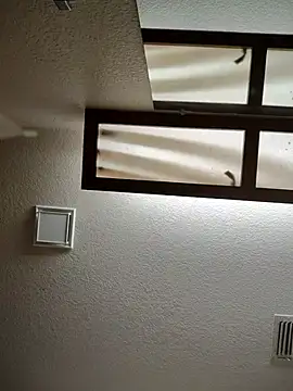 Snapshot of ModelledTread chatting on May 12, 2026, 5:04 am ModelledTread online show from May 12, 2026, 5:04 am