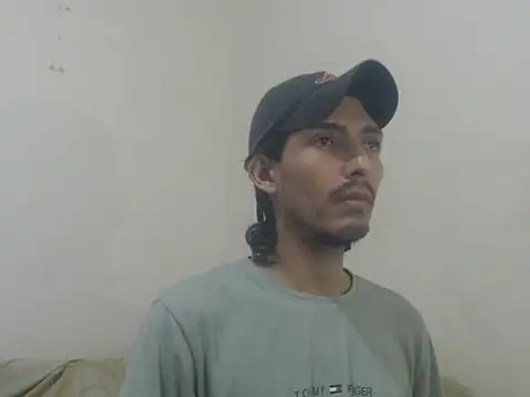 Snapshot of snackontime18 chatting on May 19, 2026, 3:46 am snackontime18 online show from May 19, 2026, 3:46 am
