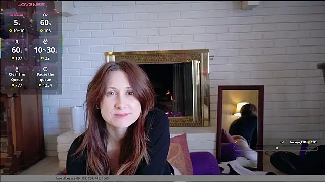 Snapshot of MommyGoddessL chatting on January 15, 2026, 3:37 pm MommyGoddessL online show from January 15, 2026, 3:37 pm