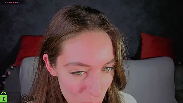 Snapshot of Agnes_Wells chatting on November 28, 2025, 10:26 am Agnes Wells online show from November 28, 2025, 10:26 am