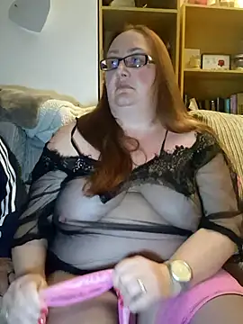 Luscious-LucyXX online show from April 5, 2026, 7:53 pm