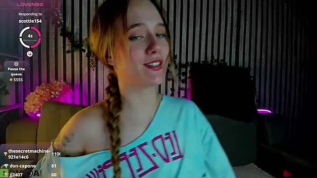 Casey Sweeet online show from February 19, 2026, 9:12 pm