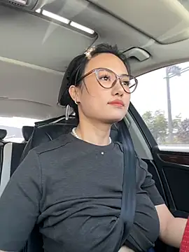 wen521 online show from September 12, 2025, 4:12 am