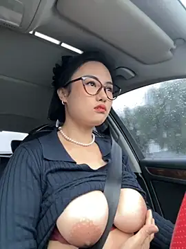 wen521 online show from September 28, 2025, 1:01 am