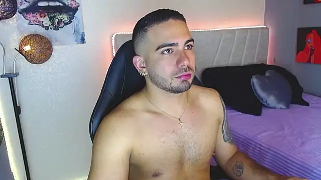 Snapshot of adamhairy chatting on May 21, 2026, 7:11 pm adamhairy online show from May 21, 2026, 7:11 pm