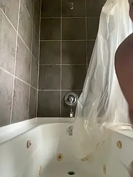 starsaligned online show from October 5, 2025, 4:09 pm