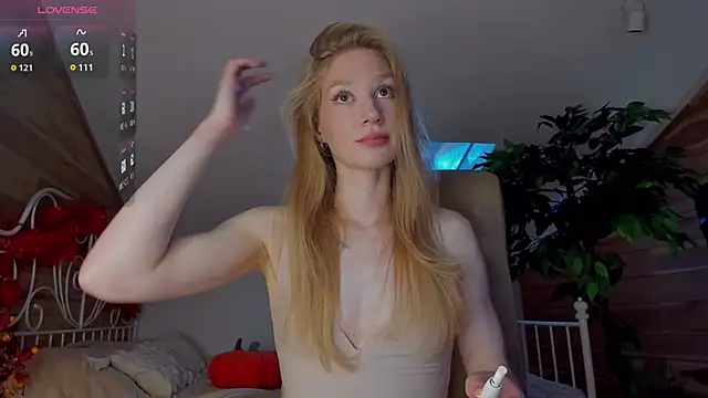 Snapshot of AuroraShoww chatting on September 25, 2025, 12:44 pm AuroraShoww online show from September 25, 2025, 12:44 pm