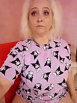 SquirtMilf00 online show from September 16, 2025, 3:40 am