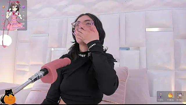 Im Molly Angel online show from October 18, 2025, 8:55 pm