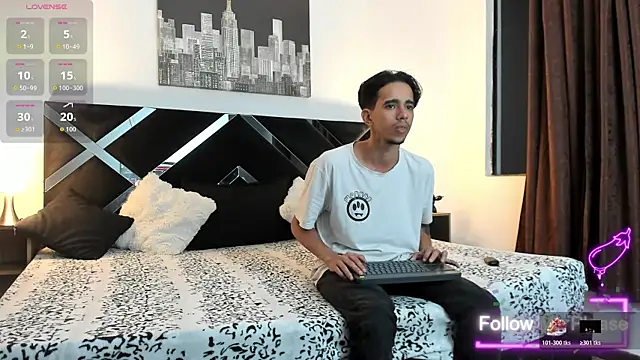 Snapshot of nextboywell1 chatting on May 12, 2026, 3:03 am nextboywell1 online show from May 12, 2026, 3:03 am