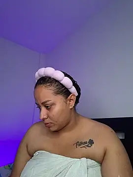 Nicoll 31 online show from November 29, 2025, 11:49 pm