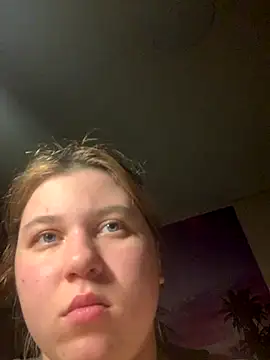 Snapshot of Kemeli008 chatting on October 19, 2025, 2:42 pm Kemeli008 online show from October 19, 2025, 2:42 pm