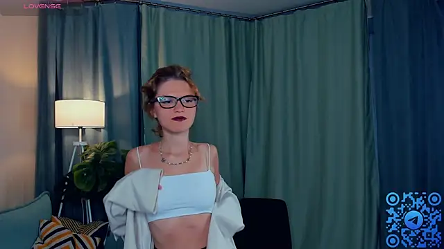 Snapshot of EdlinGathright chatting on October 29, 2025, 3:49 am EdlinGathright online show from October 29, 2025, 3:49 am