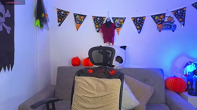 yulian vasquez online show from October 28, 2025, 12:37 pm