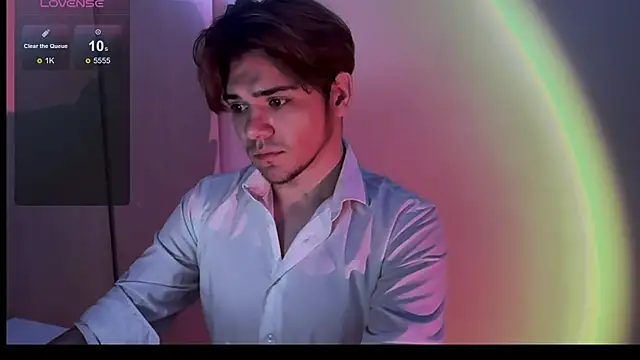 Snapshot of 1RobertTT chatting on October 6, 2025, 8:53 pm 1RobertTT online show from October 6, 2025, 8:53 pm