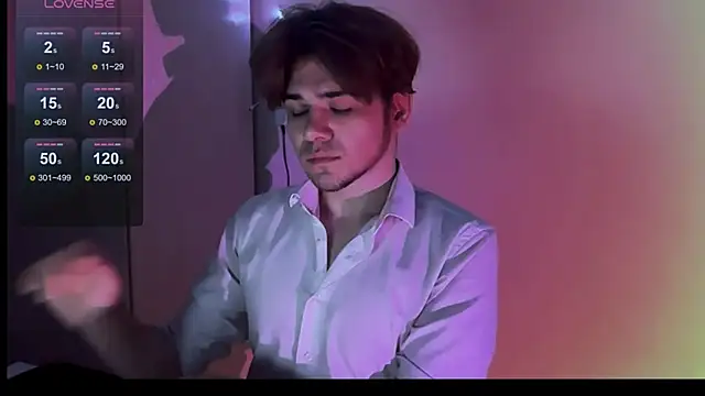 Snapshot of 1RobertTT chatting on September 13, 2025, 9:37 pm 1RobertTT online show from September 13, 2025, 9:37 pm