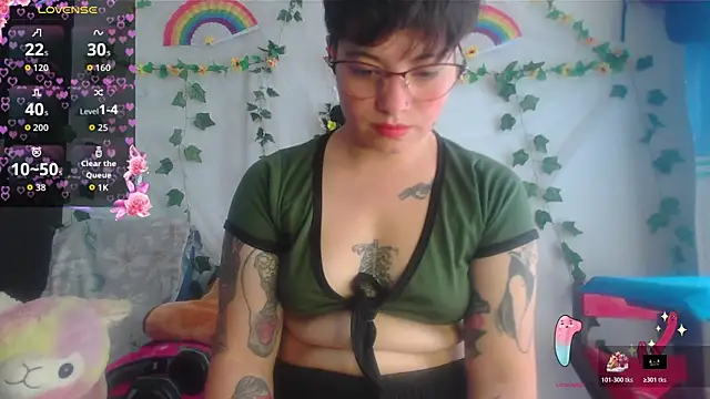 Snapshot of Mitsuha_gate chatting on December 18, 2025, 2:32 pm Mitsuha gate online show from December 18, 2025, 2:32 pm