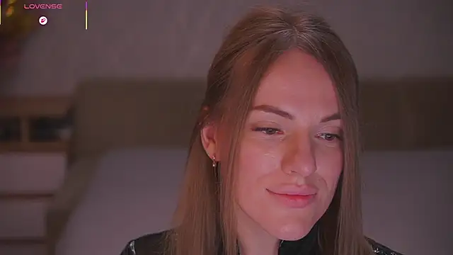 Snapshot of Vanille_Mystery chatting on December 14, 2025, 2:07 am Vanille Mystery online show from December 14, 2025, 2:07 am