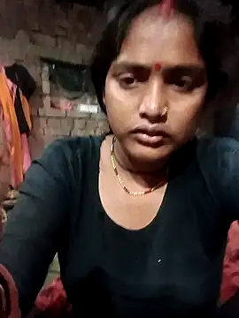 Snapshot of Guriya0076 chatting on February 16, 2026, 11:24 pm Guriya0076 online show from February 16, 2026, 11:24 pm