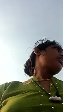 Snapshot of Guriya0076 chatting on November 30, 2025, 9:32 am Guriya0076 online show from November 30, 2025, 9:32 am