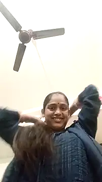 Snapshot of Guriya0076 chatting on November 15, 2025, 1:09 am Guriya0076 online show from November 15, 2025, 1:09 am