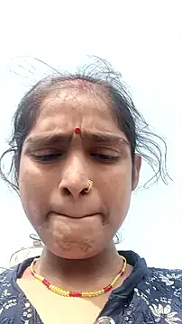 Snapshot of Guriya0076 chatting on November 12, 2025, 5:11 am Guriya0076 online show from November 12, 2025, 5:11 am