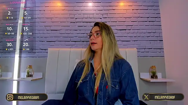 Snapshot of MelanyVegas chatting on September 12, 2025, 8:25 am MelanyVegas online show from September 12, 2025, 8:25 am