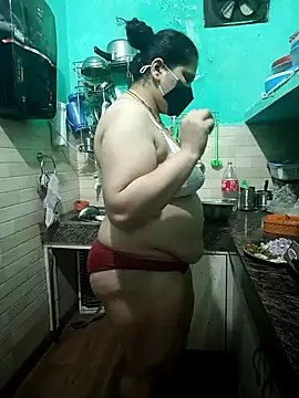 Snapshot of Kaja1919 chatting on October 7, 2025, 5:14 pm Kaja1919 online show from October 7, 2025, 5:14 pm