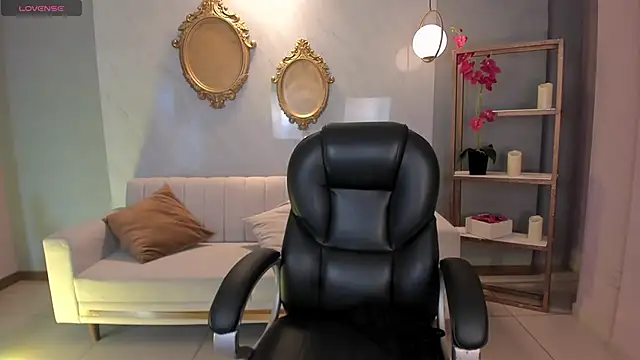 Snapshot of AmbarJames_ chatting on September 16, 2025, 12:06 pm AmbarJames online show from September 16, 2025, 12:06 pm