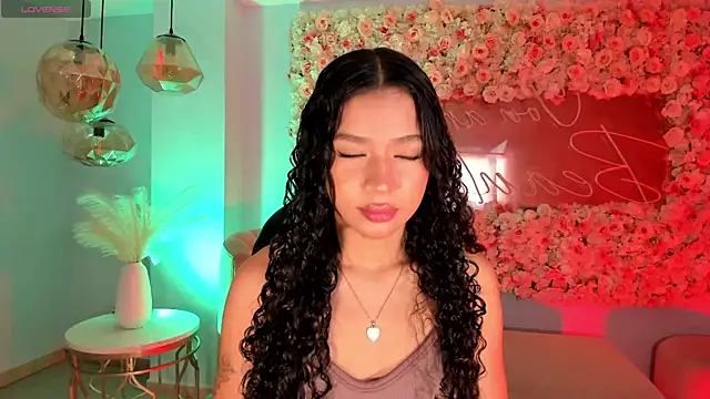 Snapshot of SophieHouston_ chatting on September 30, 2025, 2:28 am SophieHouston online show from September 30, 2025, 2:28 am