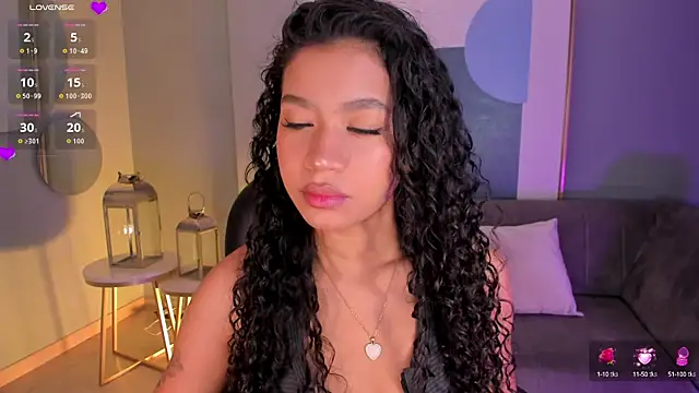 Snapshot of SophieHouston_ chatting on September 26, 2025, 3:02 am SophieHouston online show from September 26, 2025, 3:02 am