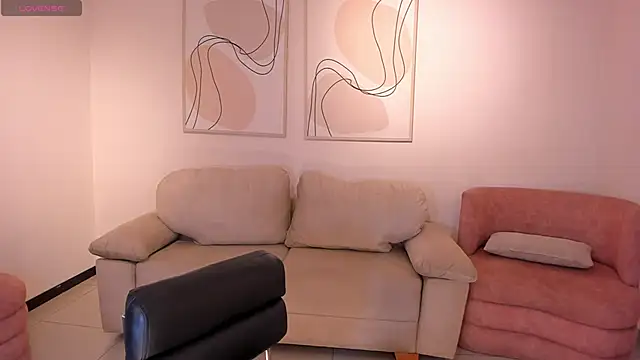 Snapshot of MilaLawrence chatting on June 2, 2026, 12:05 pm MilaLawrence online show from June 2, 2026, 12:05 pm