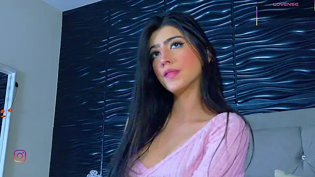 Ambar Bull online show from November 28, 2025, 1:55 pm