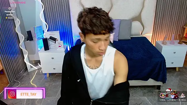 Snapshot of Ette_tay chatting on November 25, 2025, 3:29 am Ette tay online show from November 25, 2025, 3:29 am