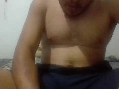 Snapshot of santiii___12 chatting on December 15, 2025, 5:02 am santiii 12 online show from December 15, 2025, 5:02 am