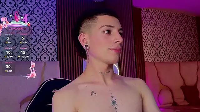 boyfox tay online show from May 24, 2026, 4:23 am