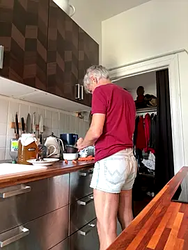 SexyLeon8 online show from September 22, 2025, 12:11 pm